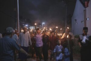 Sambut Bulan Suci Ramadhan, Warga Perumahan Syariah Samawa Islamic Village Sepatan Timur Adakan Pawai Obor