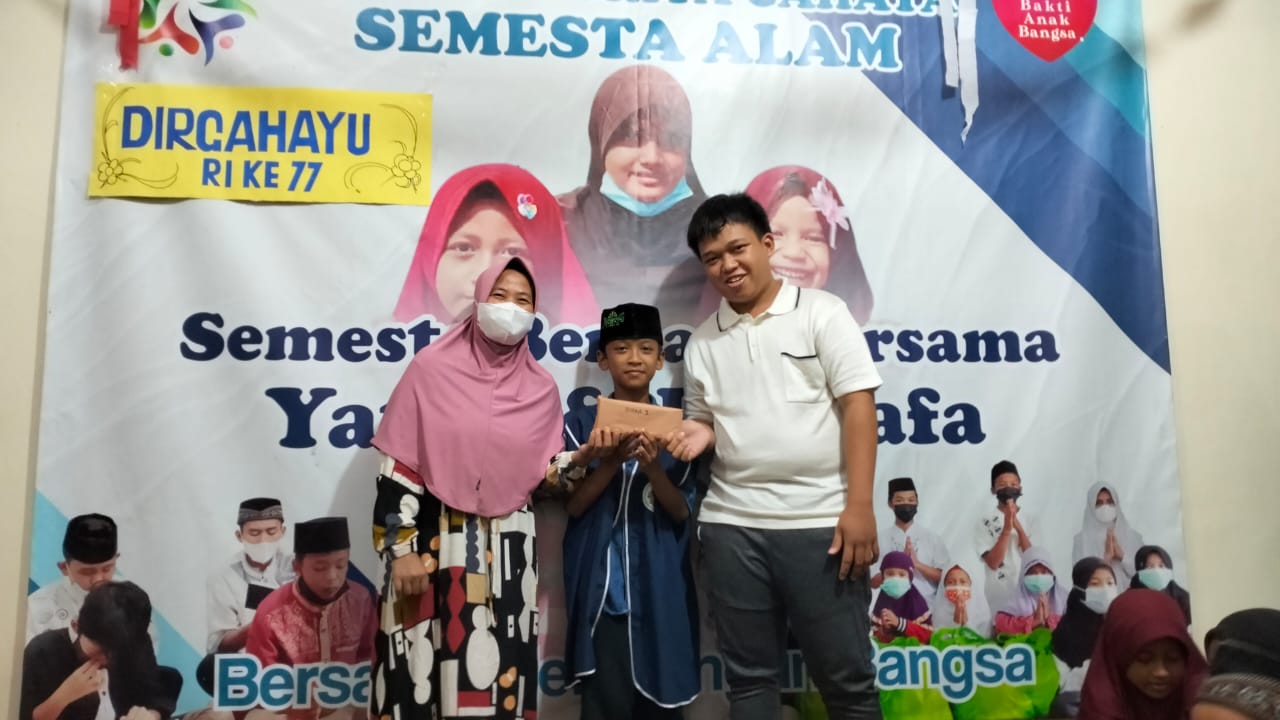 Meriahnya Peringatan Malam Kemerdekaan di YGCSA Cipondoh