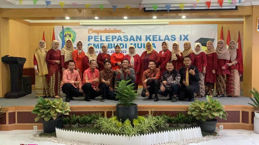 Capailah Cita-citamu Setinggi-tingginya, Pesan Guru SMP Budi Mulia Tangerang Saat Pelepasan Siswa Kelas IX