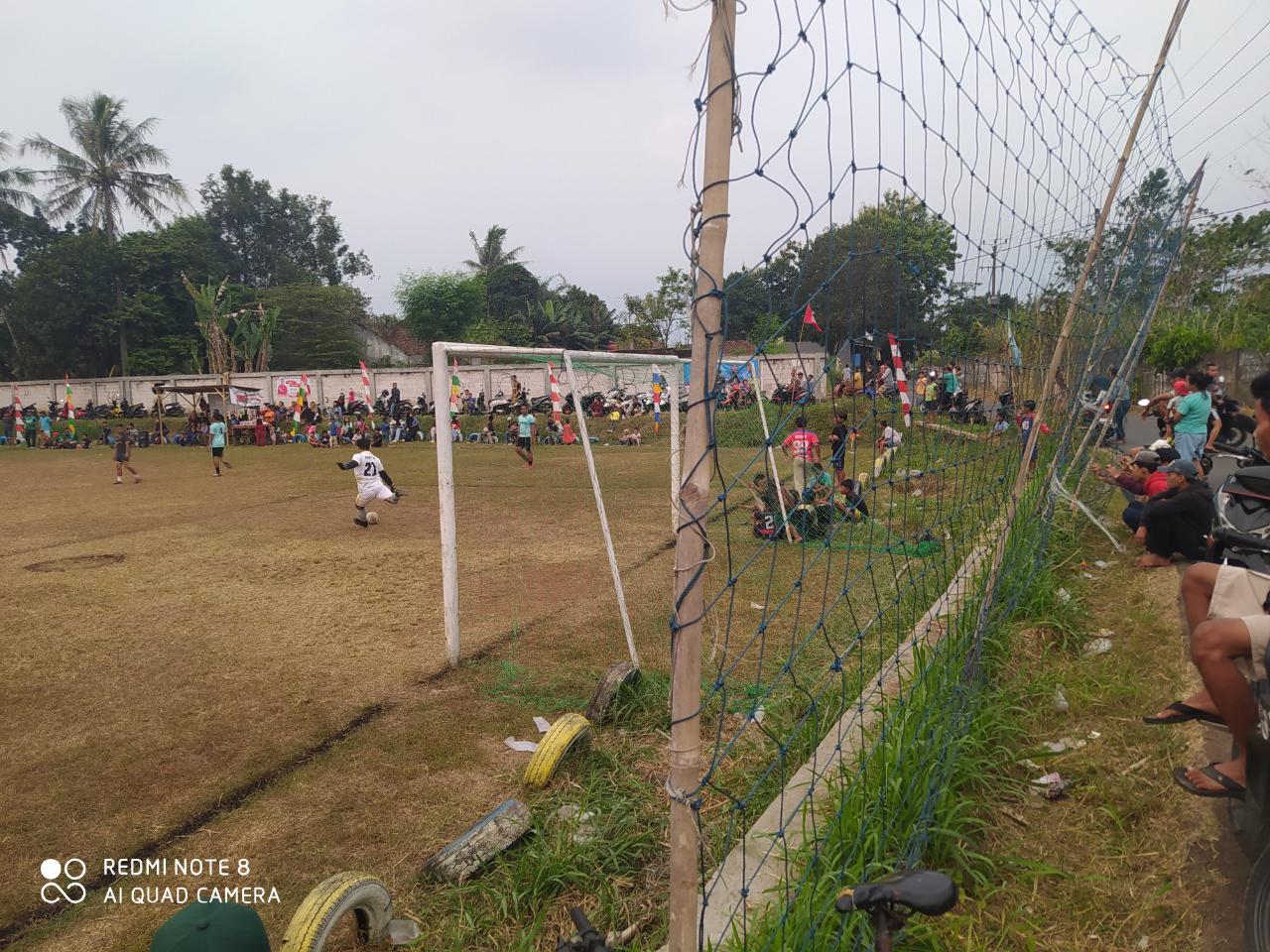 Jelang HUT ke-78 Kemerdekaan RI, Warga Lingkungan RW 04 Cibadung Gunungsindur Adakan Pertandingan Sepak Bola