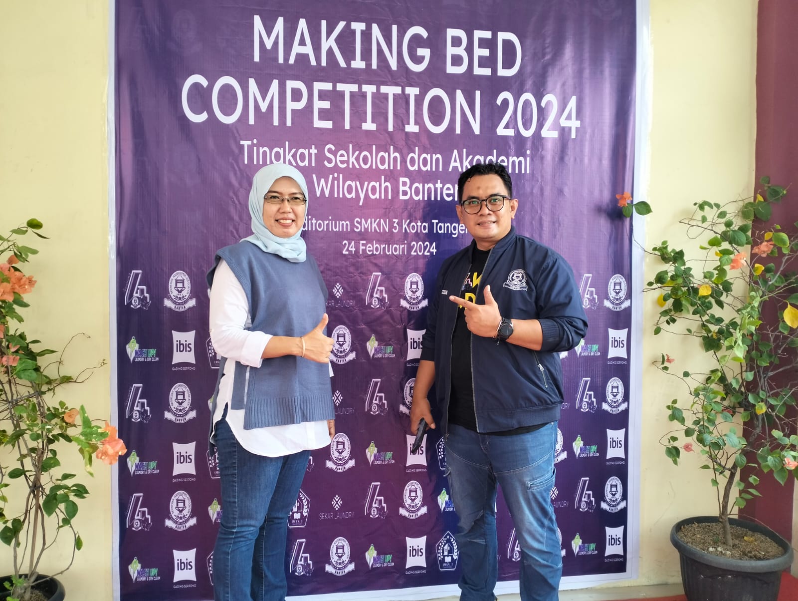 Antusiasnya Siswa SMK Ikuti Making Bed Competition yang Digelar IHKA Banten