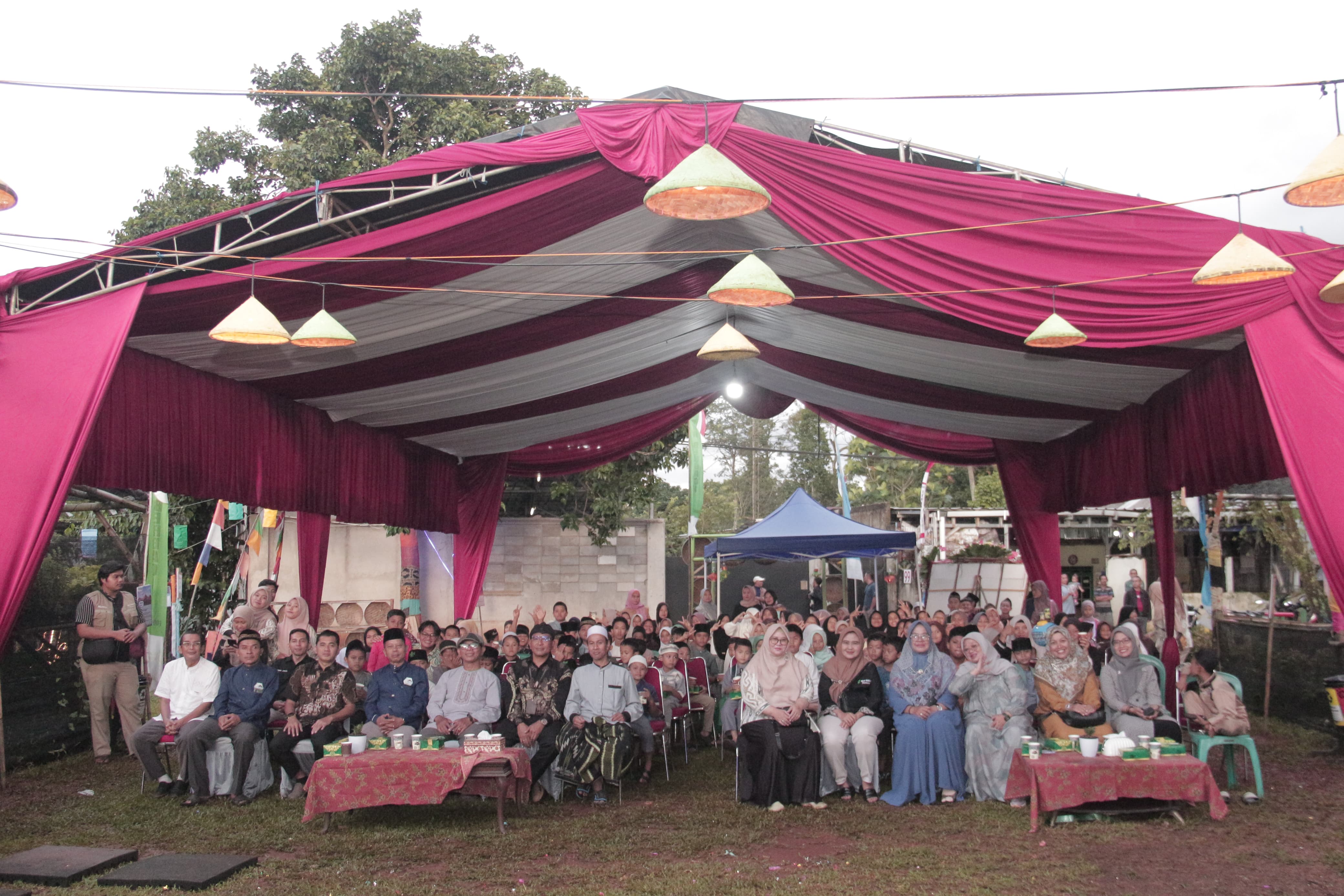 Indah Berbagi Foundation Persembahkan Kampung Berbagi Ramadhan #4 di Desa Jabon Mekar Parung Kabupaten Bogor