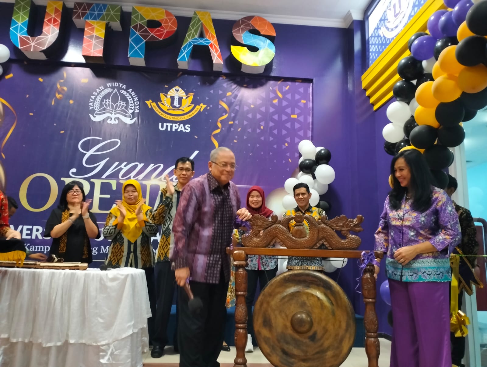 Universitas Utpadaka Swastika Buka Kampus Cabang di Metropolis Town Square