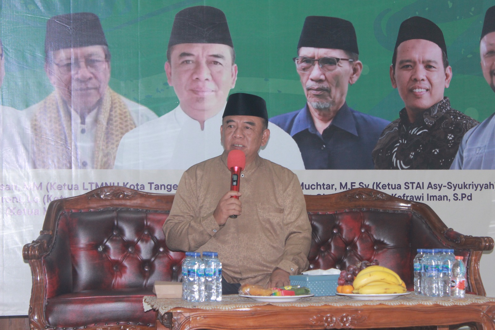 Masjid Jami' Al-Wahhab, Cipondoh, Kota Tangerang, baru-baru ini menjadi saksi semangat generasi muda dalam menggali potensi ekonomi syariah.