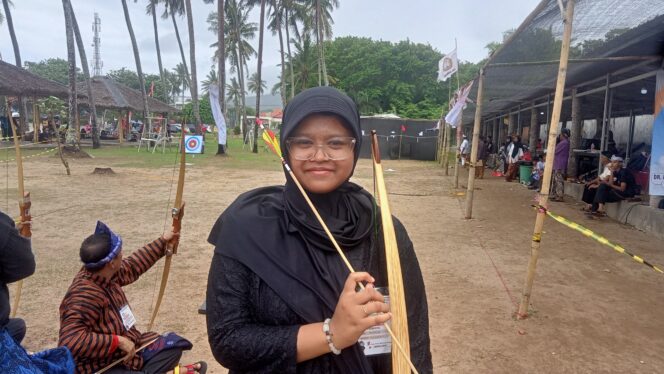 
					Atlet panahan tradisional Batrisya Ayodya.(ist)
