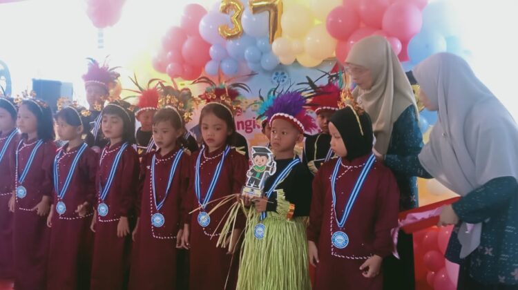 Suasana pelepasan TK Melati Indah Cipondoh Makmur.(ist)